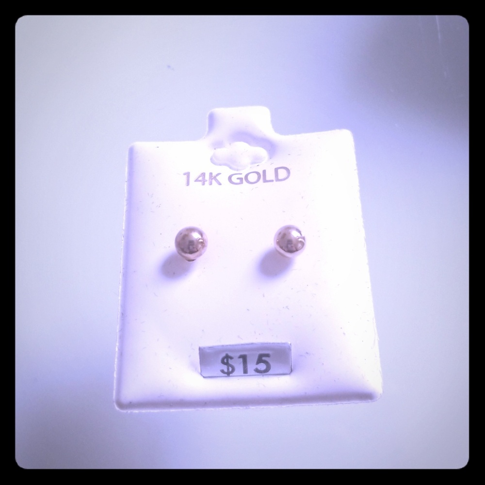 NWT 14 K gold ball post earrings